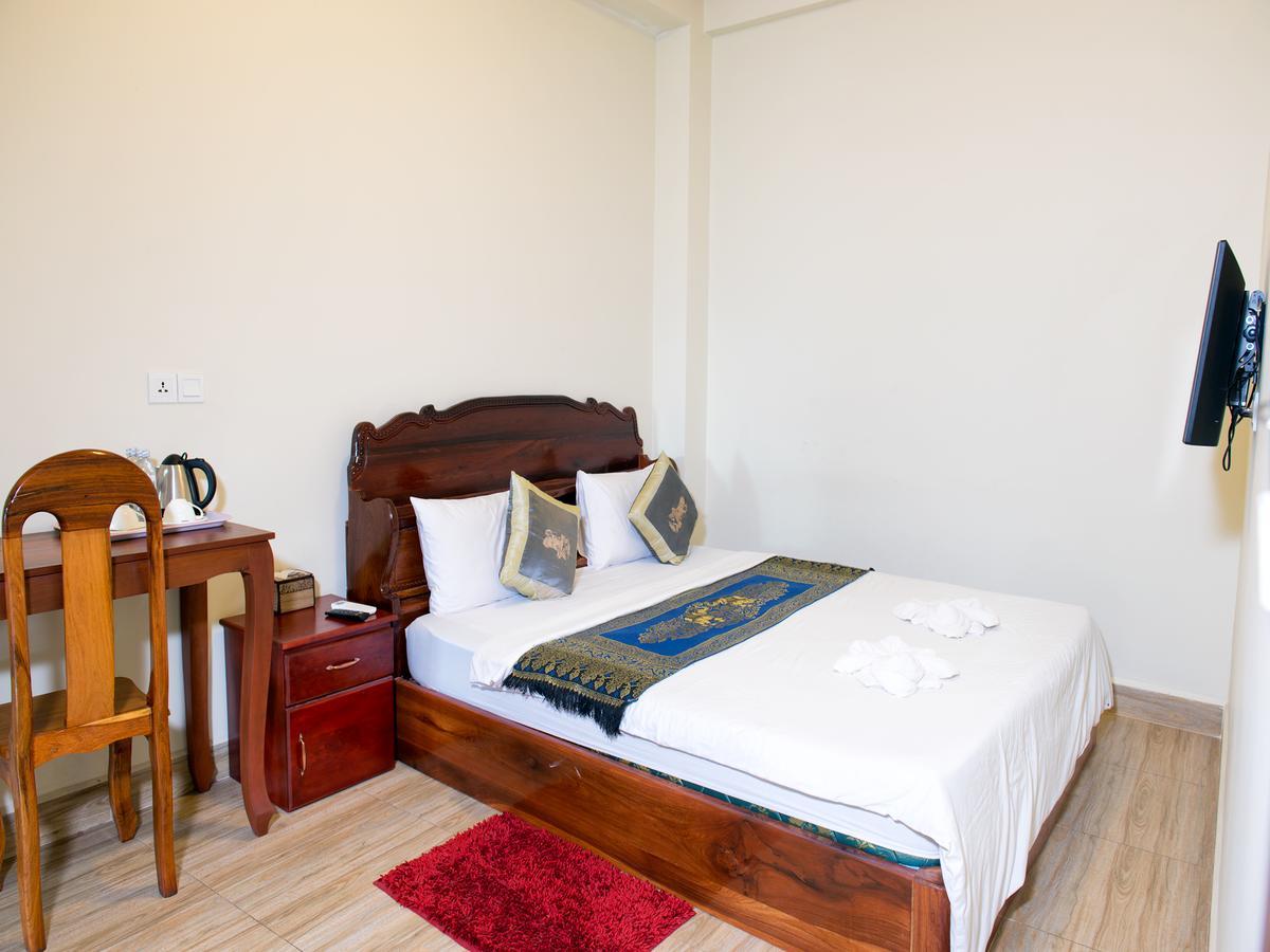 Dynsey Boutique Hotel Phnom-Penh Buitenkant foto