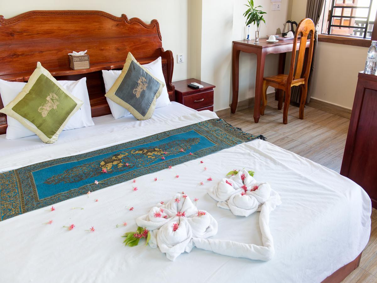 Dynsey Boutique Hotel Phnom-Penh Buitenkant foto