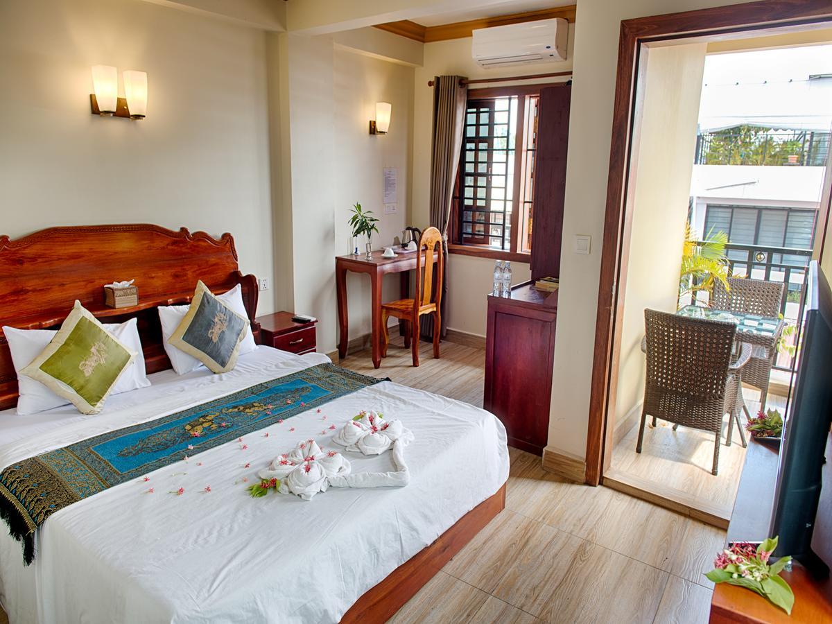 Dynsey Boutique Hotel Phnom-Penh Buitenkant foto