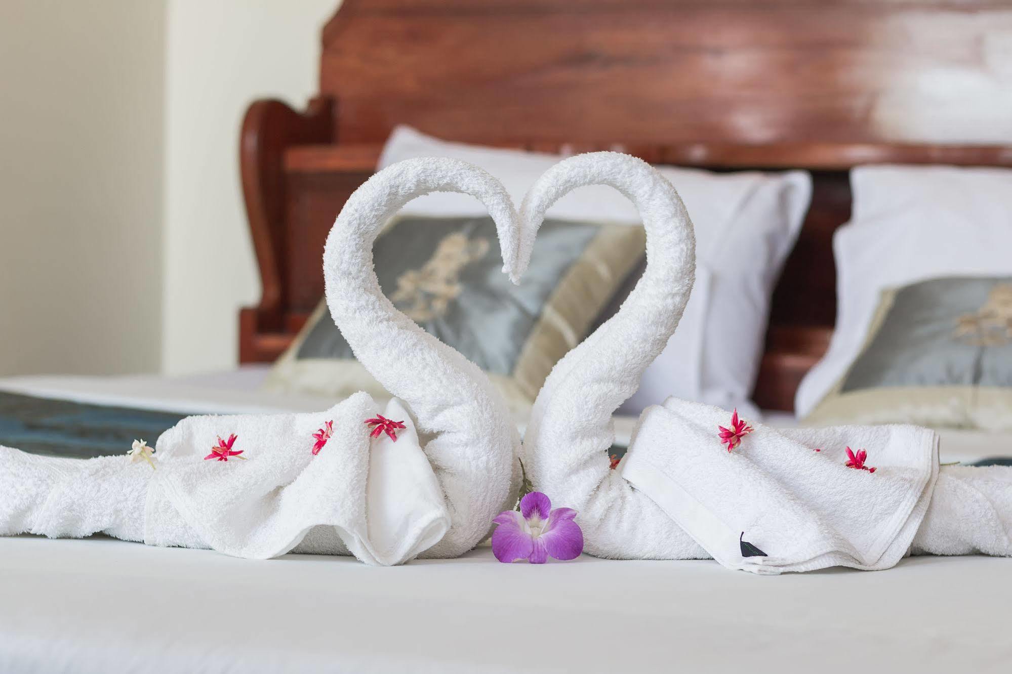 Dynsey Boutique Hotel Phnom-Penh Buitenkant foto