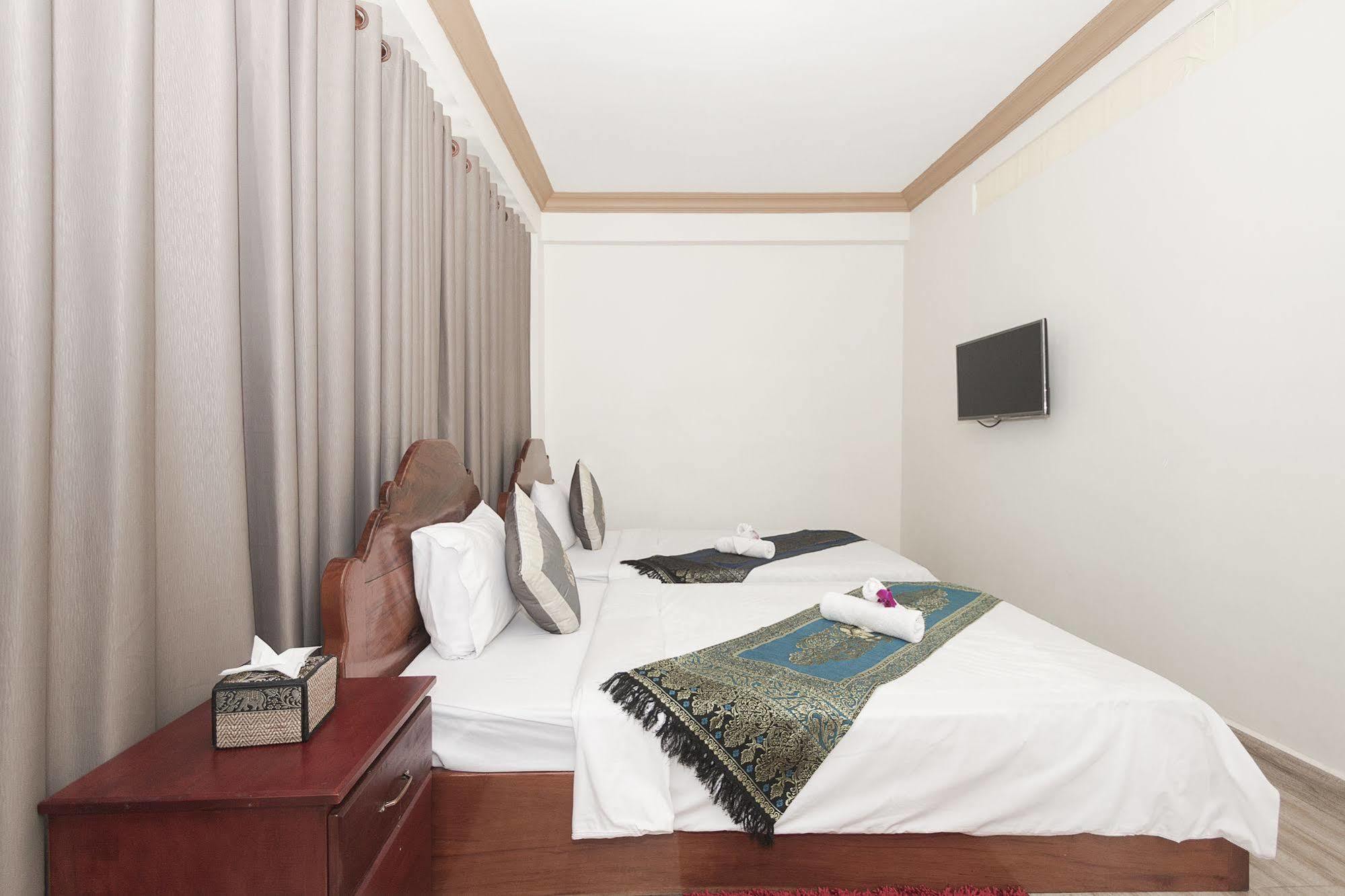 Dynsey Boutique Hotel Phnom-Penh Buitenkant foto